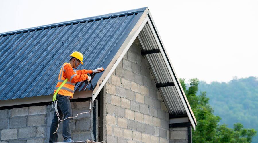 Professional Flat Roofing Installation in Sunnyside, UT